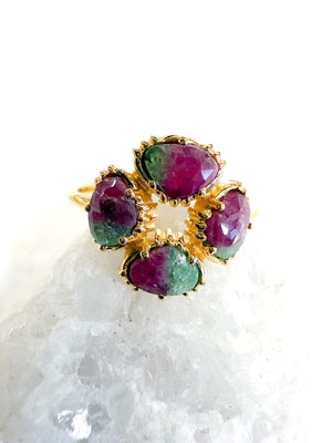 Bague reglable trefle - rubis zoisite - au fil de LO - plaqué or