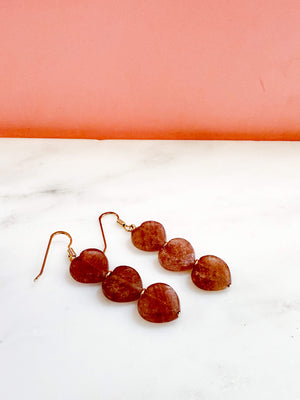 Boucles oreilles pendantes  triple coeurs - quartz fraise - Bobart Bijoux Paris