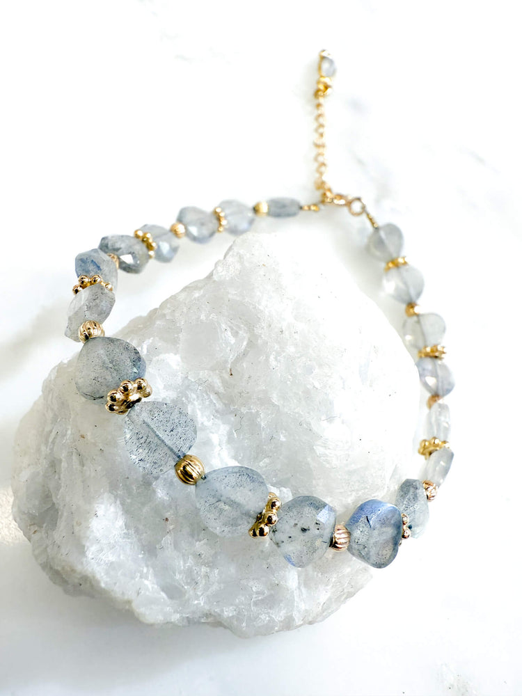 Bracelet Coeur de Pierre - Labradorite - pierres naturelles. bijoux createurs made in france PARIS - labradortite aux reflet bleus