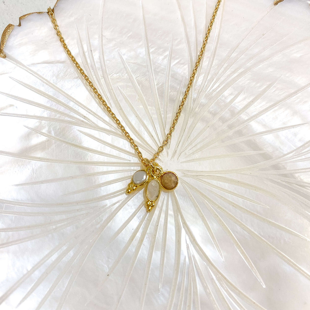 Collier Azula Perle- 3 Pierres