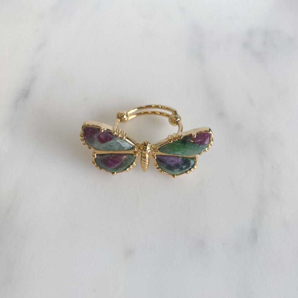 bague plaque or papillon pierre rubis soizite au fil de lo bague reglable
