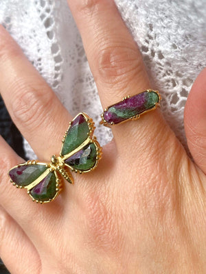 bague papillon bijou createur rubis zoisite au fil de lo