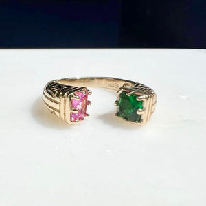 Bague anneau large ouverte pierre verte et rose en plaqué or bobart bijoux  créateurs Paris