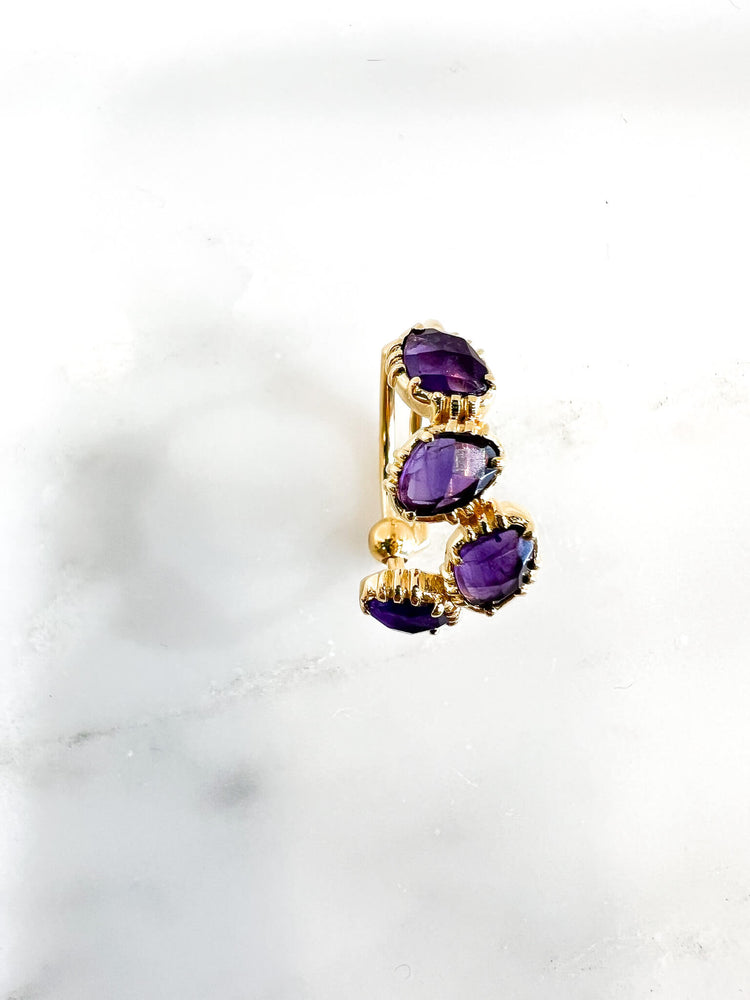 bague pierres violette amethyste pierres veritables pierres semie precieuses decalées au fil de lo bijou createur amethyste plaque or bijou createur pierres griffées serties bijou femme idee cadeau bague ajustable 