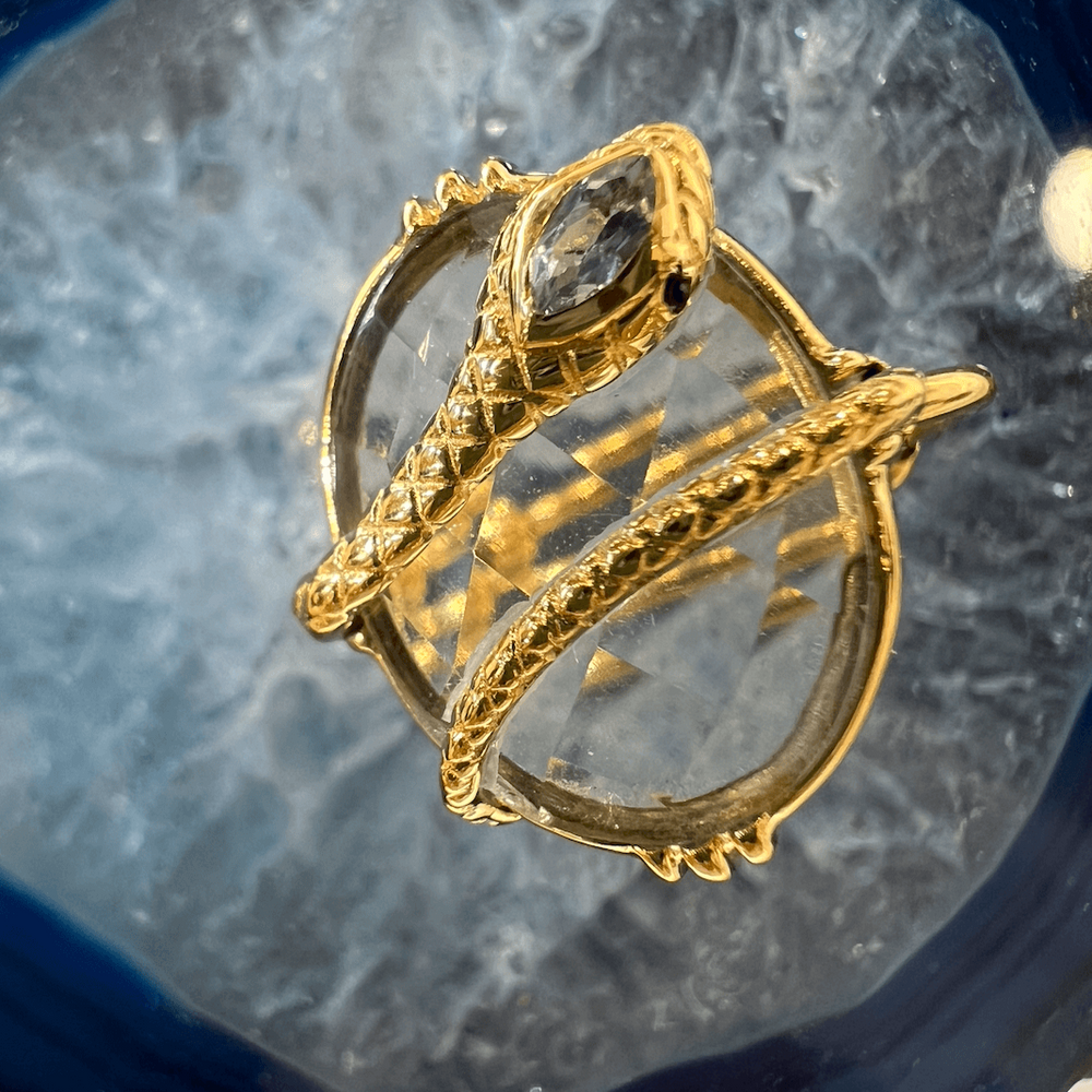 Bague réglable Serpent plaqué or - cristal de roche