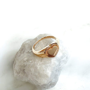 bague coeur chevaliere dorée plaque or