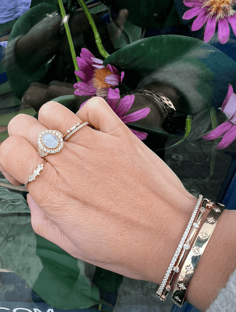 bague plaqué or 5 microns
	•	bague fine zirconiums
	•	bague marquise zirconium
	•	bague élégante femme
	•	bague minimaliste plaqué or
	•	bague délicate zirconiums
	•	bague brillante plaqué or
	•	bijou fin femme
	•	bague tendance or
	•	bijou zirconiums femme
bague fine et délicates plaque or bijoux createurs, bijoux centre paris, bijoux maais- boutique bijoux qualite femme