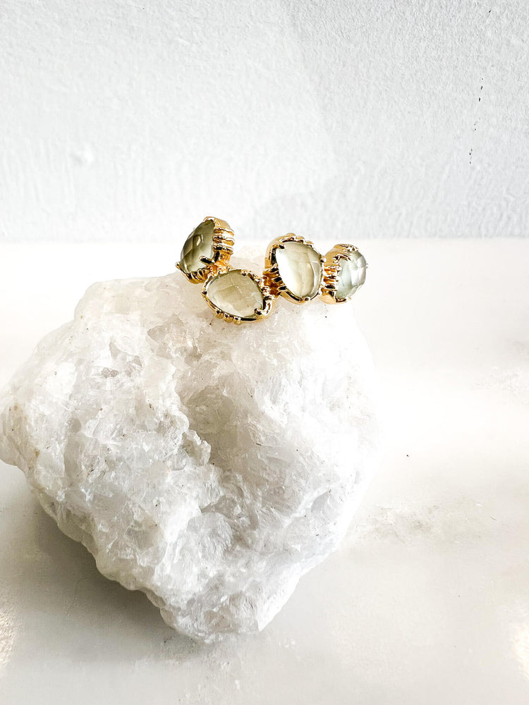bijou plaque or bague pierre prehnite plaque or reglable bijou au fil de lo idee cadeau femme