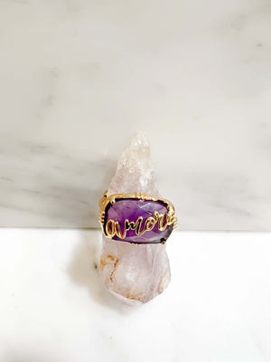 bague amore plaque or ajustable pierre semie precieuse violette amethyste au fil de lo bijou createur bijou francais creatrice francaise
