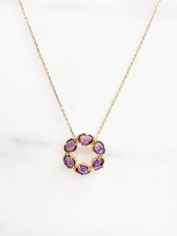 collier plaque or amethyste au fil de lo bijou createur bijou pierre amethyste pierre violette pierre semie precieuse
