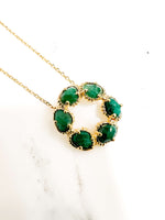 collier CERCLE AU FIL DE LO silimanite vert pierre semie precieuse plaque or

