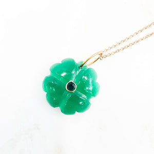 collier plaque or trefle onyx vert et saphir collier porte bonheur collier symbolique collier boheme bojou original bijou femme bijoux createurs