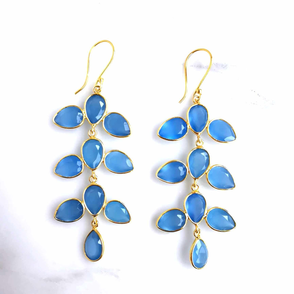Boucles d'oreilles feuilles pierres calcedoine bleu