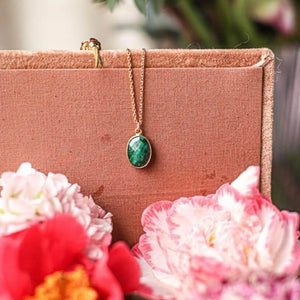 Collier bijou créateur pendentif vert émeraude silimanite 