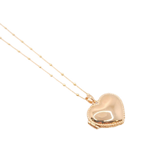collier médaillon porte photo coeur