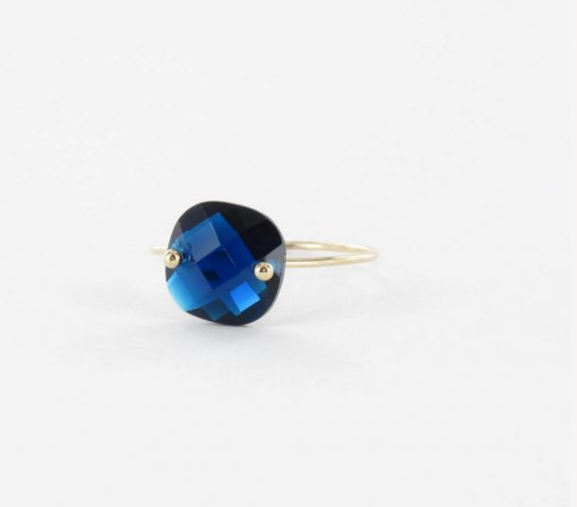 Bague picot bleu nuit pierre carrée plaque or 