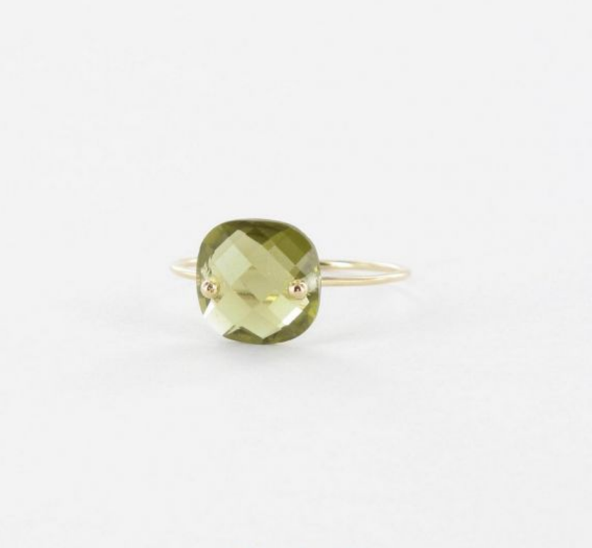 Bague picot pierre facetté olive clair plaqué or bobart 