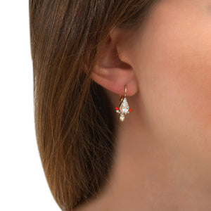 Boucles d'oreilles Joyce - Dormeuses - Cristaux perles du Japon - Corail - Bijoux Satellite