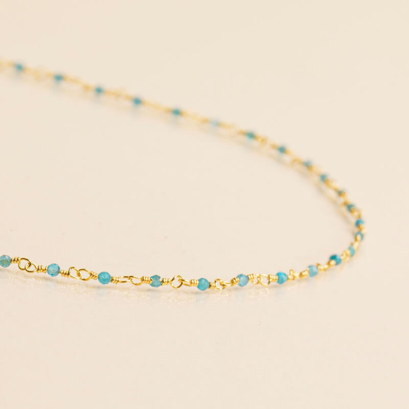 Collier inde - Une à Une - collier bleu paon - pierres fines