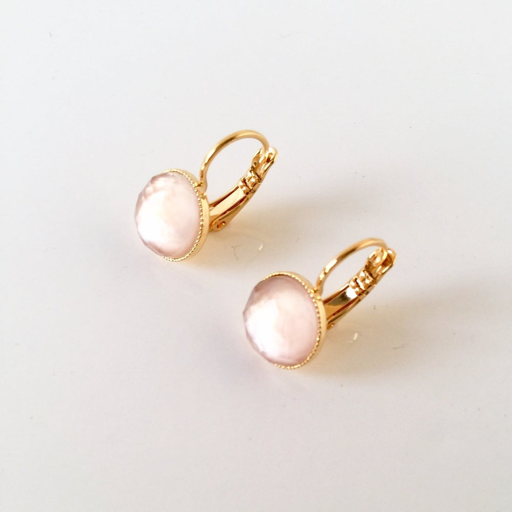 Boucles d'oreilles dormeuse POM