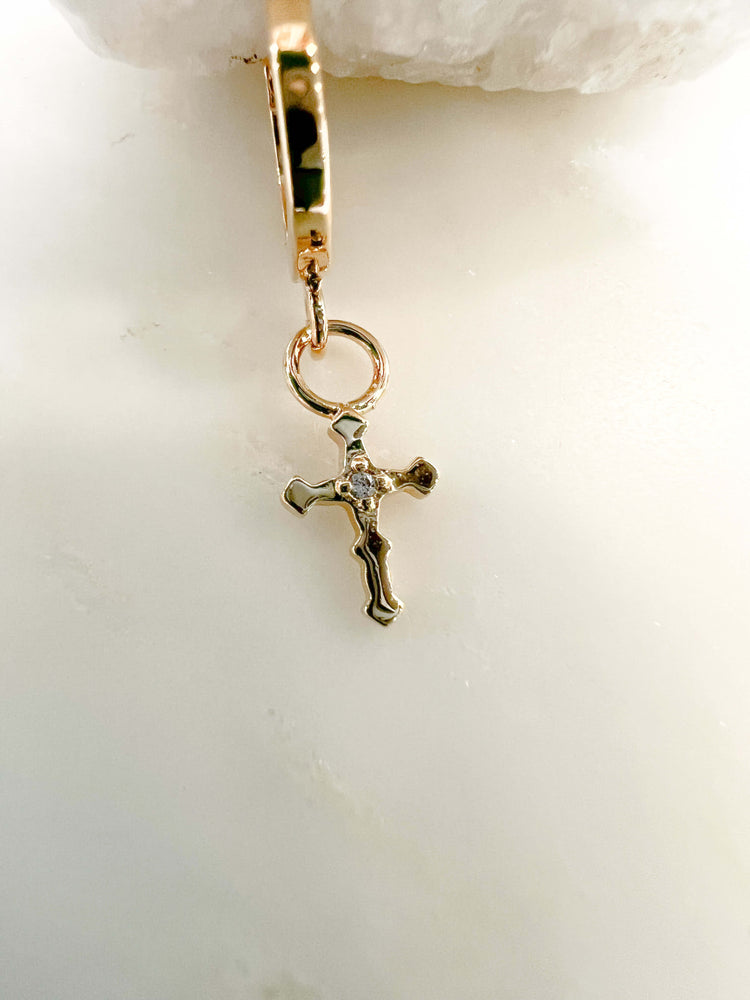 mini créole mini croix fine piercing