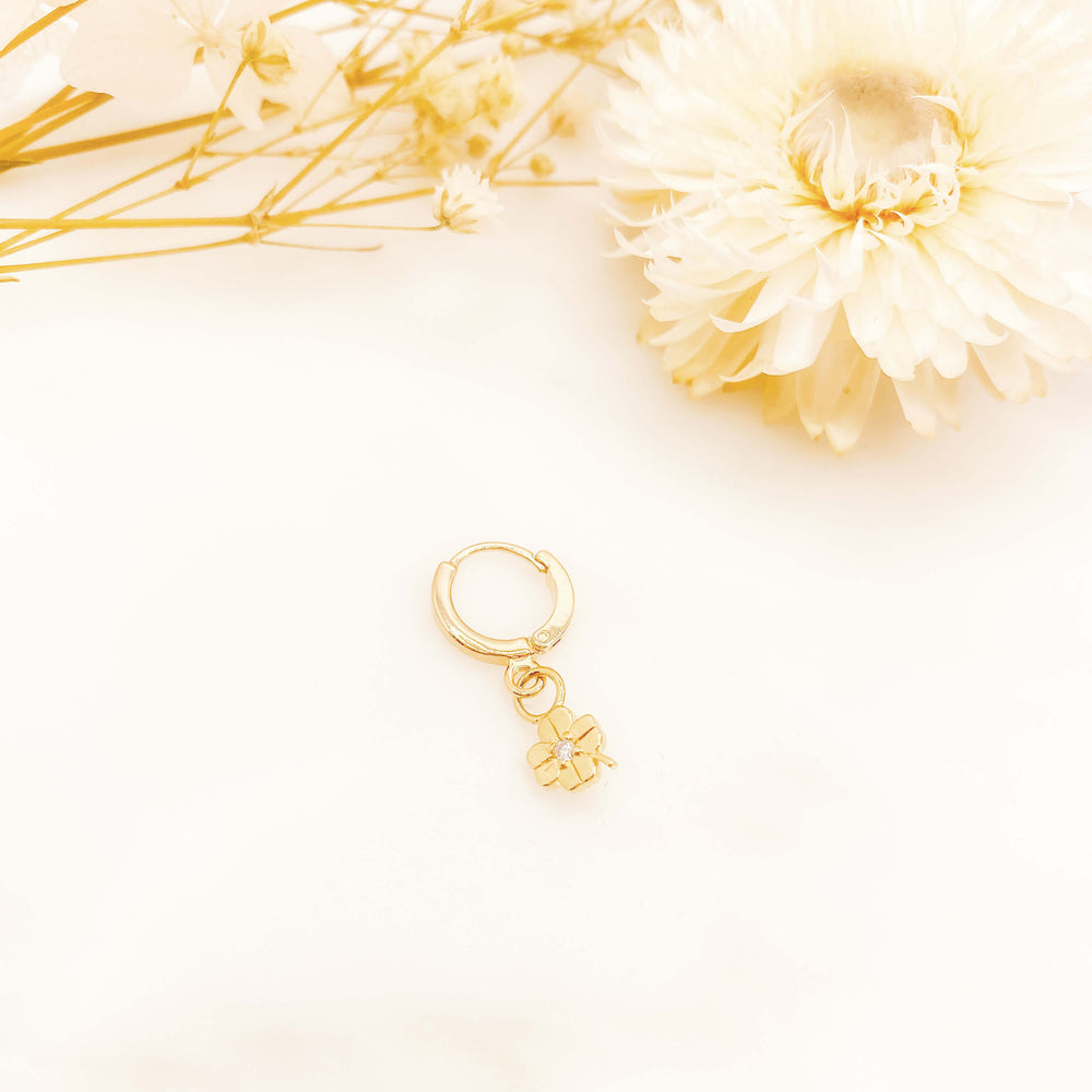 mini créole plaqué or trèfle piercing