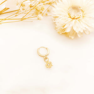 mini créole plaqué or trèfle piercing